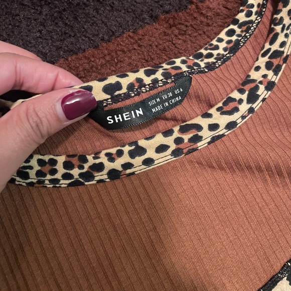 SHEIN CHEETAH TOP🐆 - Picture 2 of 2